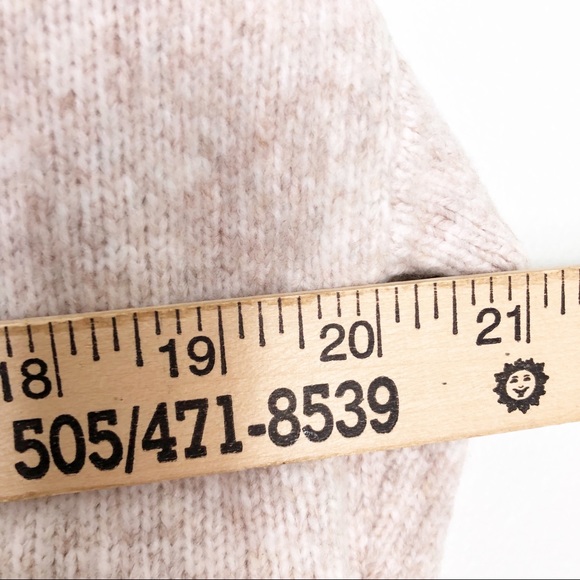 Le Lis Cropped cardigan Oatmeal Cream V neck Button Down Relax Womens Size Small - Picture 11 of 13